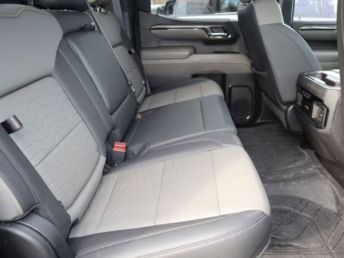 Used 2023 Chevrolet Silverado 1500 ZR2 w/ Technology Package image 35