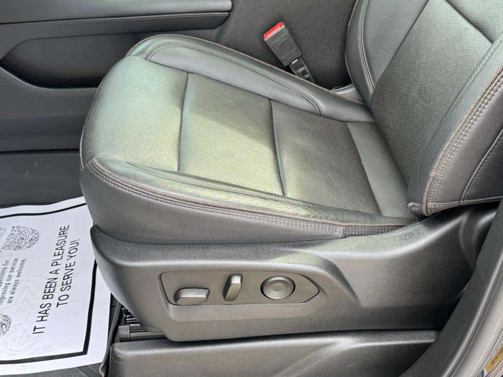 Used 2023 Chevrolet Tahoe High Country AWD/4WD image 28