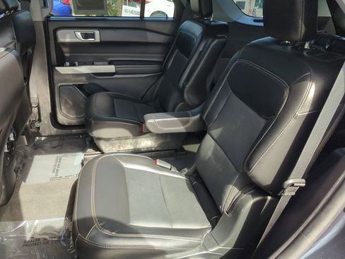 Used 2022 Ford Explorer Limited w/ Equipment Group 301A image 29