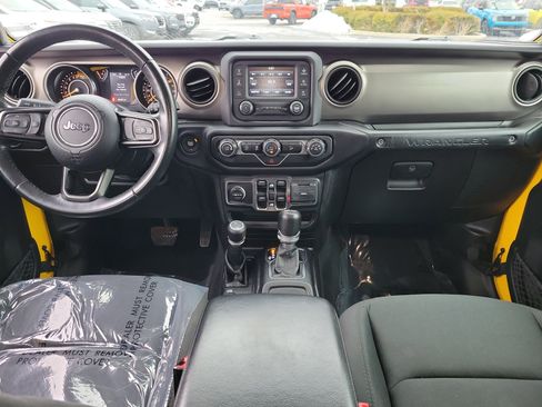Used 2019 Jeep Wrangler Unlimited Sport S image 9