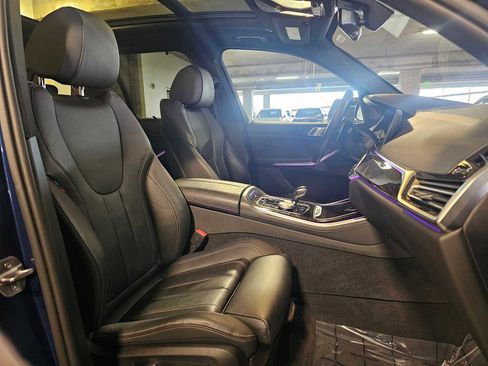 Used 2019 BMW X5 xDrive40i w/ M Sport Package AWD/4WD image 40