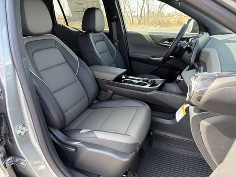 New 2026 Chevrolet Equinox LT image 31