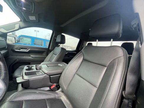 Used 2022 GMC Sierra 1500 SLT image 8