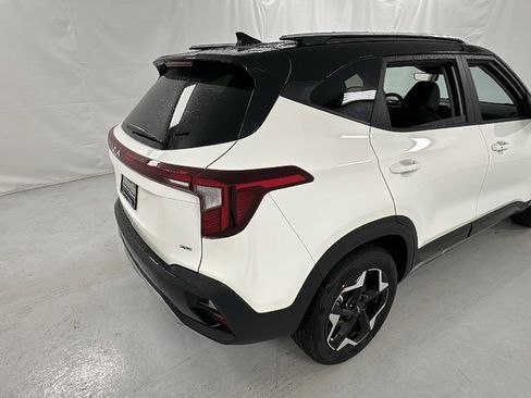 New 2026 Kia Seltos S image 3