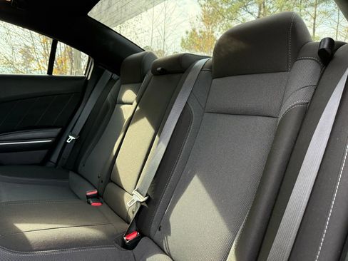 Used 2022 Dodge Charger SXT image 16