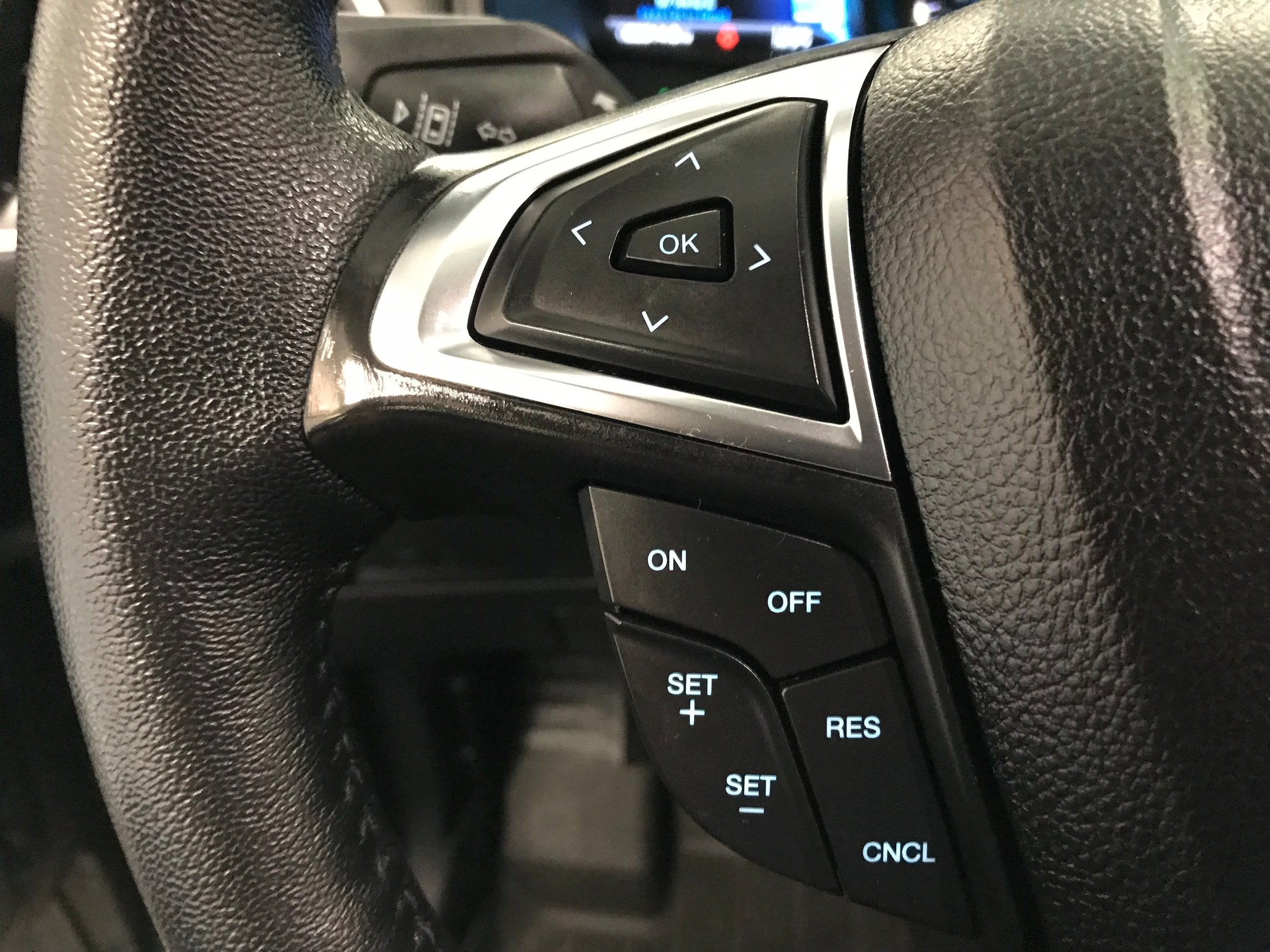 Used 2024 Ford Edge SEL w/ Convenience Package AWD/4WD image 18