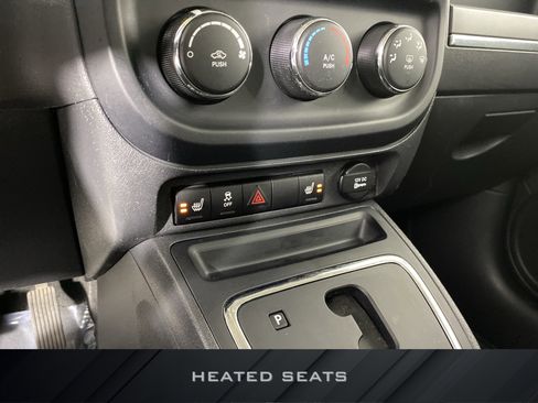 Used 2016 Jeep Patriot High Altitude image 5