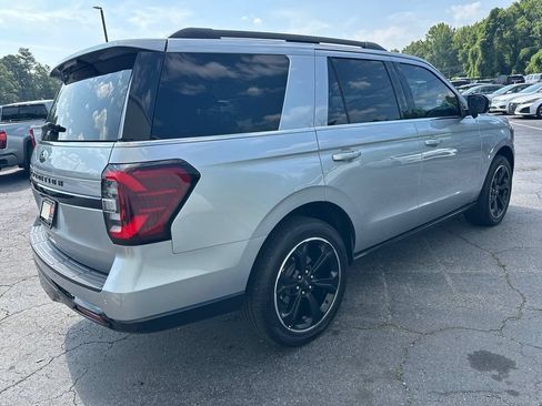 Used 2023 Ford Expedition Limited RWD image 6