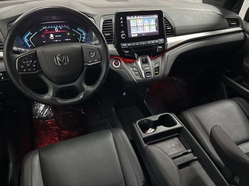 Used 2023 Honda Odyssey Sport image 12