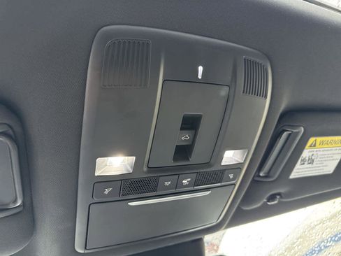 Used 2022 MAZDA CX-9 Signature image 18