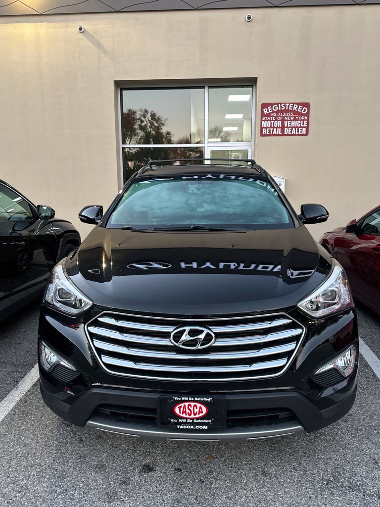 Used 2016 Hyundai Santa Fe SE w/ Option Group 02 AWD/4WD image 1