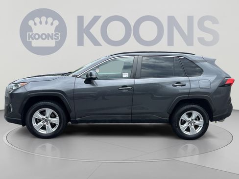 Used 2019 Toyota RAV4 XLE w/ All Weather Liner Package AWD/4WD image 2