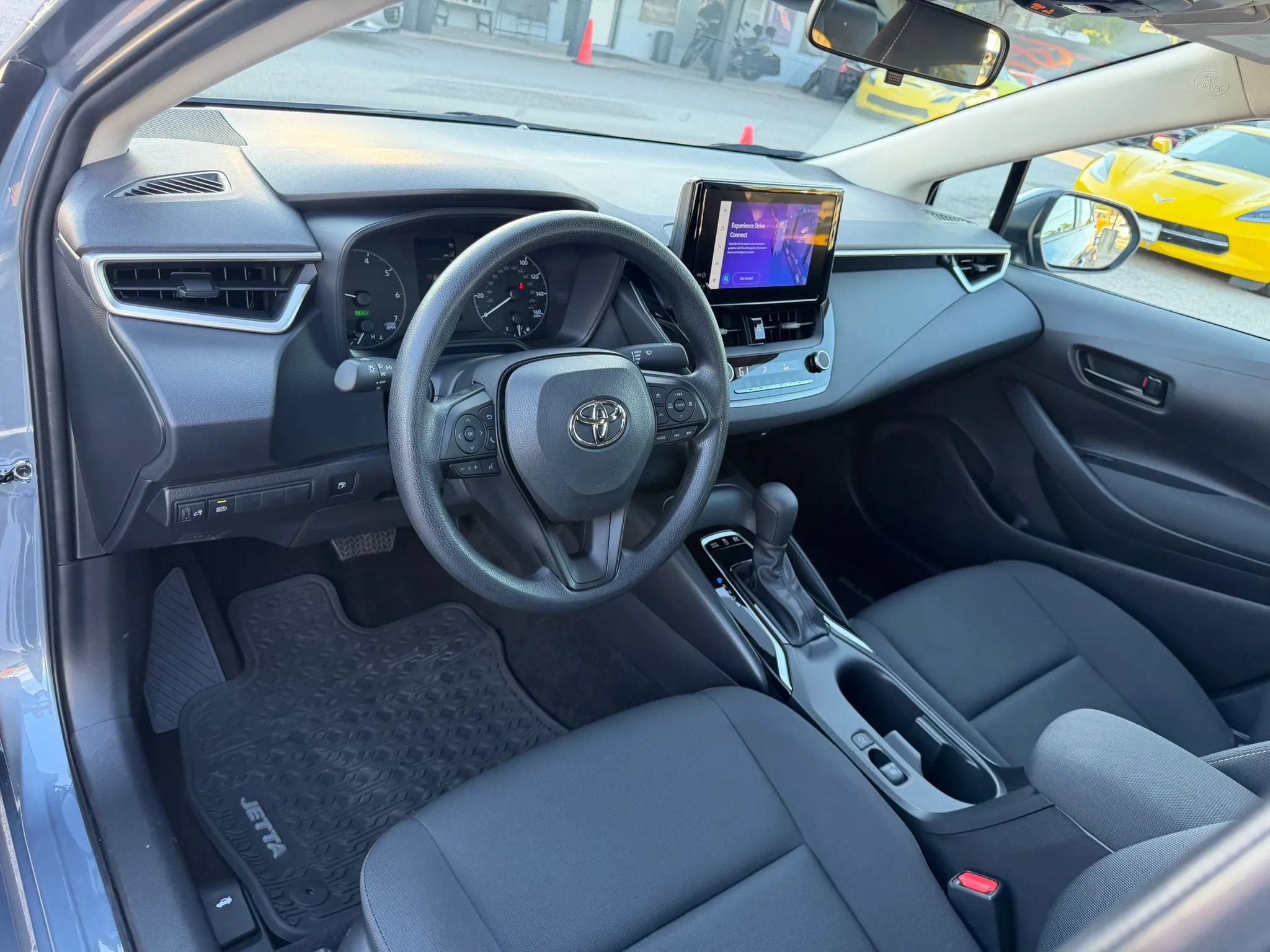 Used 2025 Toyota Corolla LE FWD image 19