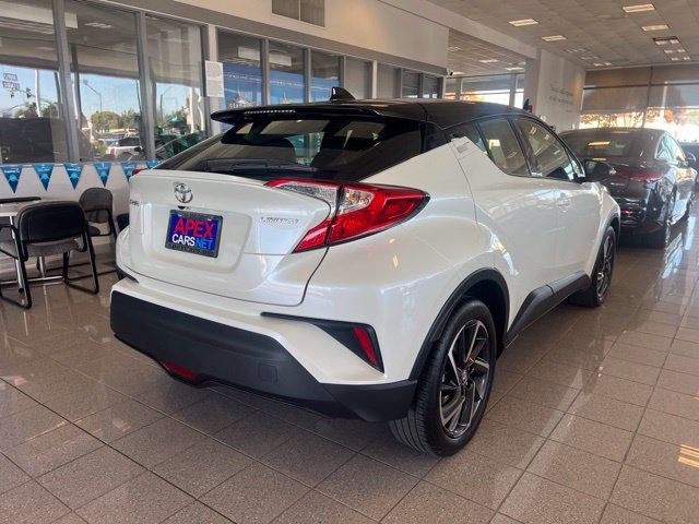 Used 2021 Toyota C-HR Limited FWD image 9