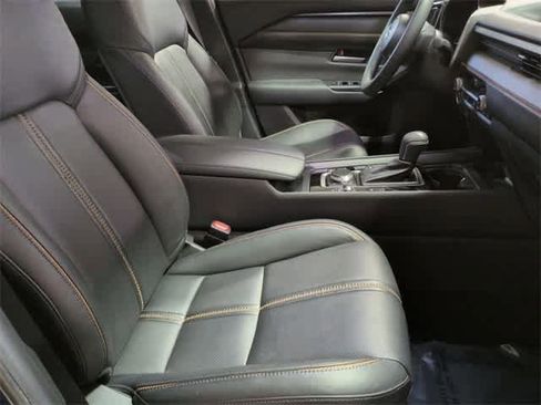 Used 2025 MAZDA CX-50 AWD 2.5 Hybrid w/ Premium Pkg image 24