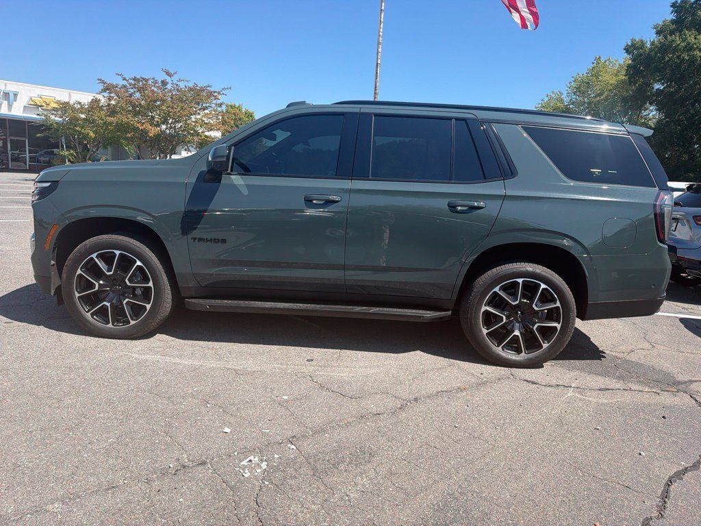 Used 2025 Chevrolet Tahoe RST w/ Comfort Package AWD/4WD image 5