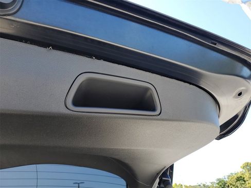 Used 2023 Buick Encore GX Select image 7