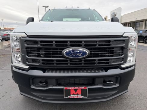 New 2026 Ford F450 XL w/ XL Driver Assist Package image 8