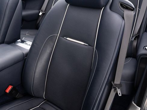 Certified 2018 Rolls-Royce Dawn image 24