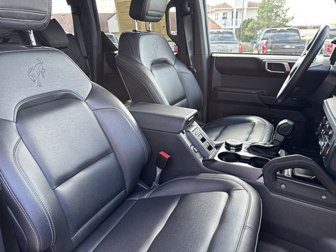 Used 2025 Ford Bronco Badlands AWD/4WD image 21