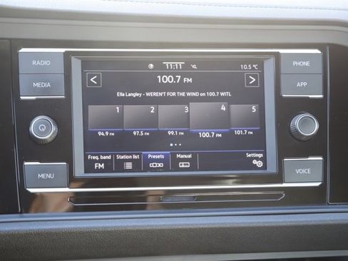 Used 2023 Volkswagen Jetta Sport image 23