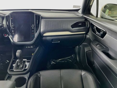 Used 2025 Subaru Forester Limited AWD/4WD image 25