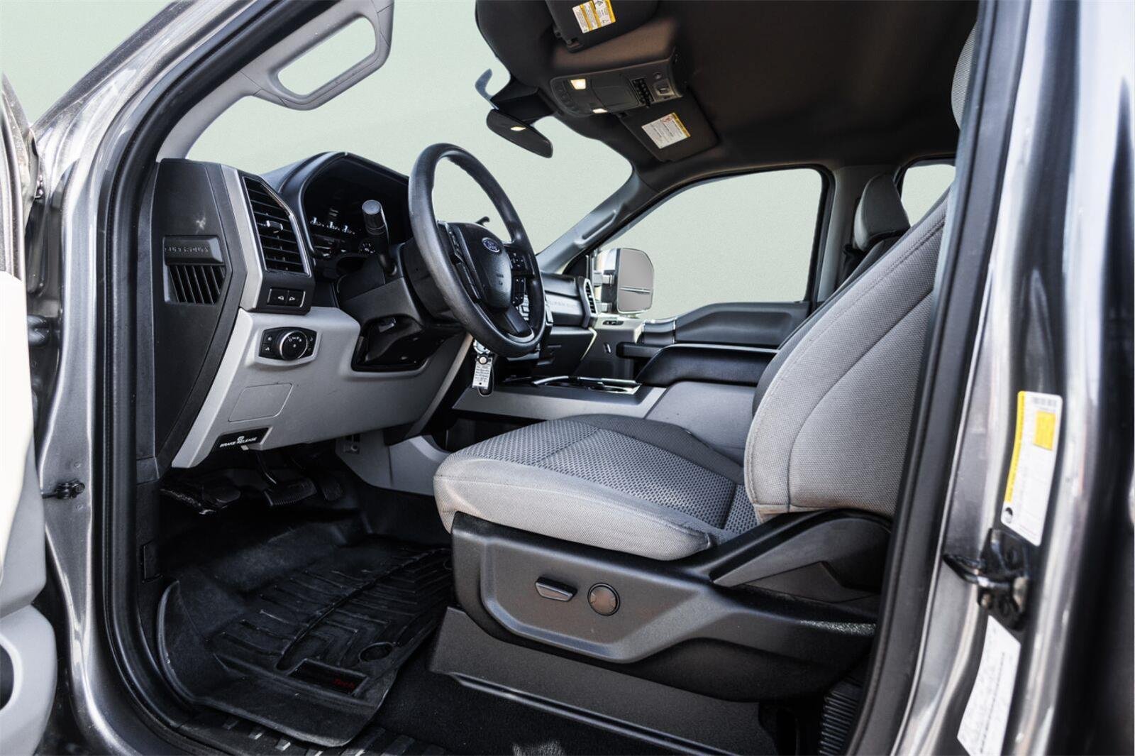 Used 2021 Ford F250 XLT w/ XLT Premium Package AWD/4WD image 13
