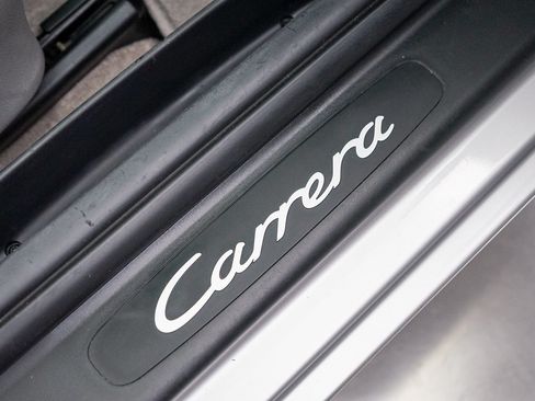 Used 2003 Porsche 911 Carrera RWD image 32