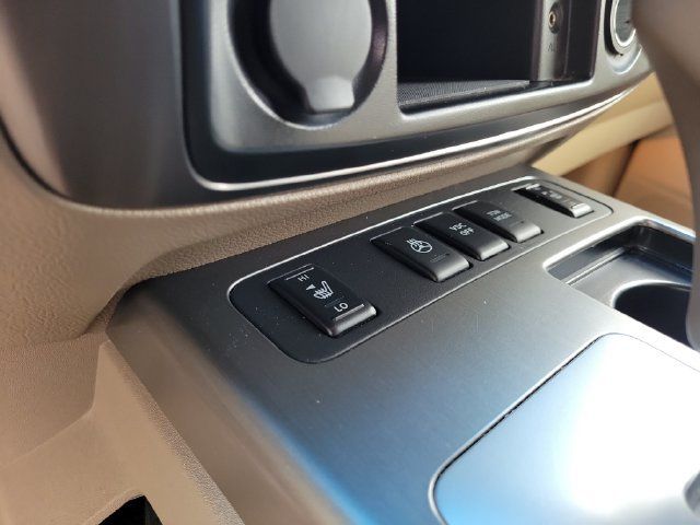 Used 2011 Nissan Armada Platinum w/ 2nd Row Captain Seat Pkg AWD/4WD image 32