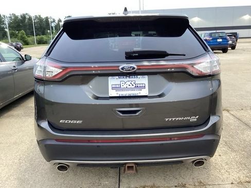 Used 2015 Ford Edge Titanium w/ Equipment Group 302A AWD/4WD image 12