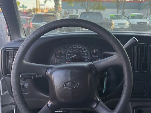 Used 2002 Chevrolet Express 3500 Extended Passenger RWD image 14