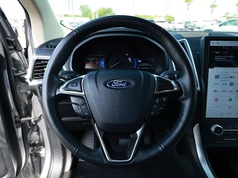 Used 2024 Ford Edge SEL AWD/4WD image 8