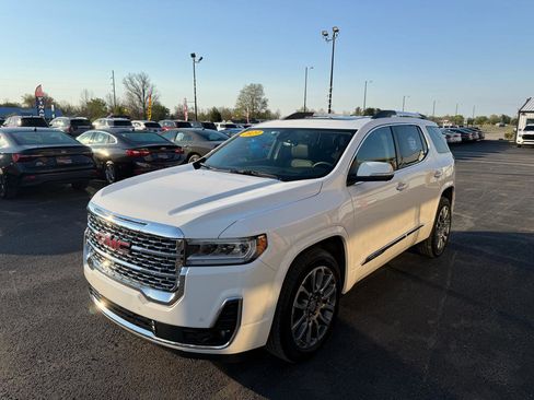 Used 2023 GMC Acadia Denali w/ Denali Ultimate Package image 10