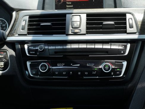 Used 2017 BMW 430i Convertible image 33