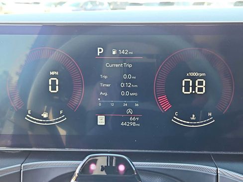 Used 2024 Hyundai Santa Fe SEL image 32