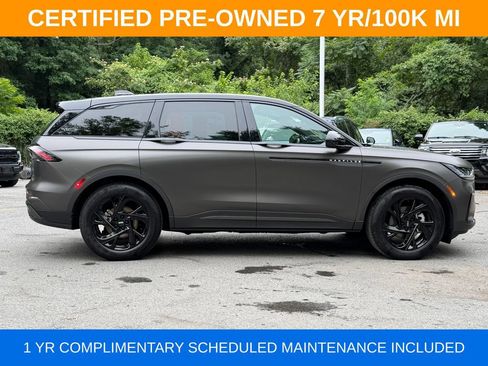 Used 2025 Lincoln Nautilus Premier w/ Equipment Group 102A AWD/4WD image 9