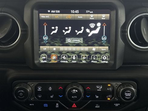 Used 2023 Jeep Wrangler Unlimited Sahara w/ Cold Weather Group AWD/4WD image 21