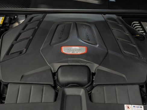 Used 2022 Porsche Cayenne GTS image 68