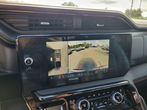 Used 2024 GMC Sierra 1500 AT4 w/ Technology Package image 23