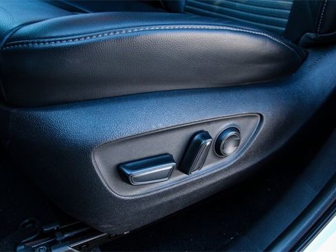 Used 2023 Toyota Highlander XSE image 15