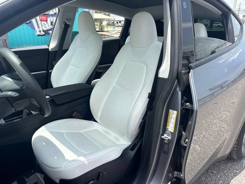 Used 2025 Tesla Model Y Performance AWD/4WD image 9