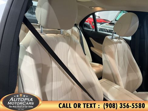 Used 2021 Mercedes-Benz E 350 4MATIC Sedan image 15