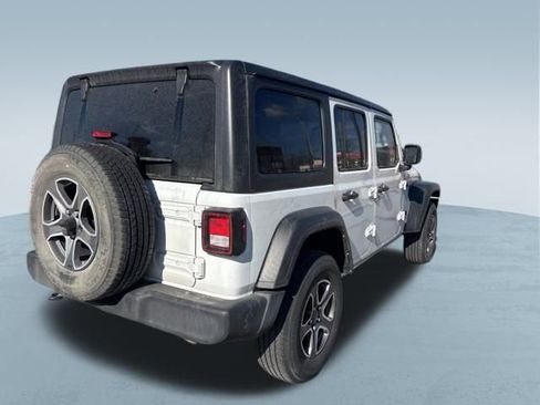 Used 2022 Jeep Wrangler Unlimited Sport image 8