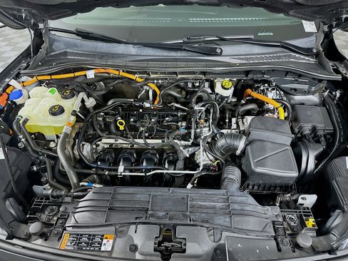 Used 2020 Ford Escape SE Sport image 34