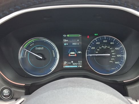 Used 2020 Subaru Crosstrek Hybrid w/ Moonroof Package w/Navigation AWD/4WD image 23