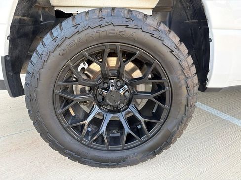 Used 2023 RAM 1500 Laramie AWD/4WD image 10