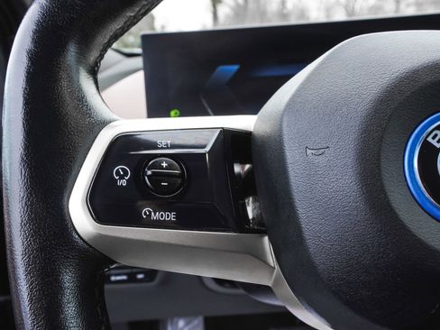 Used 2023 BMW iX xDrive50 w/ Premium Package image 19