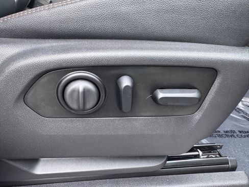 Used 2021 GMC Sierra 2500 AT4 w/ AT4 Premium Plus Package image 28