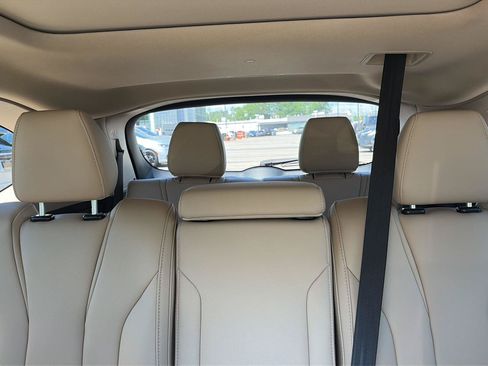 Used 2024 Acura MDX SH-AWD image 13