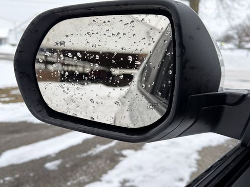 Used 2025 Chevrolet Equinox LT image 41